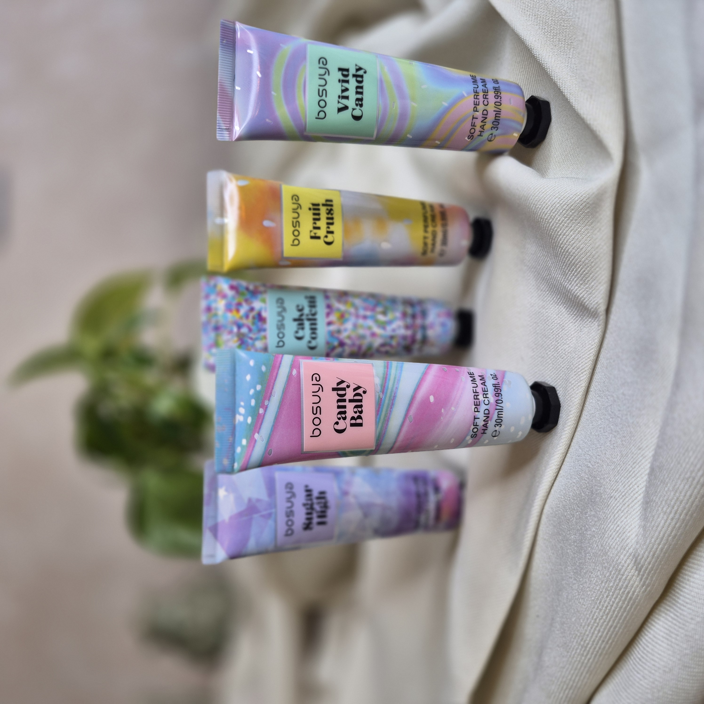 کرم مرطوب‌کننده و معطر فانتزی bosuya