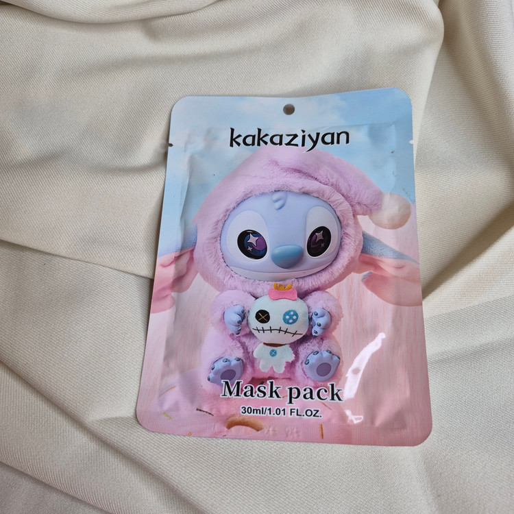 ماسک صورت ورقهای فانتزی طرح استیچ (Stitch)